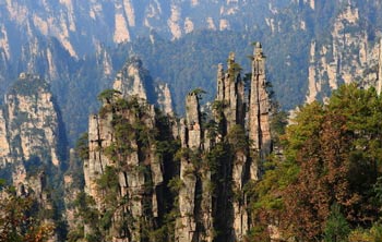 長沙出發(fā)到黃龍洞、張家界森林公園、天門山、鳳凰五日游